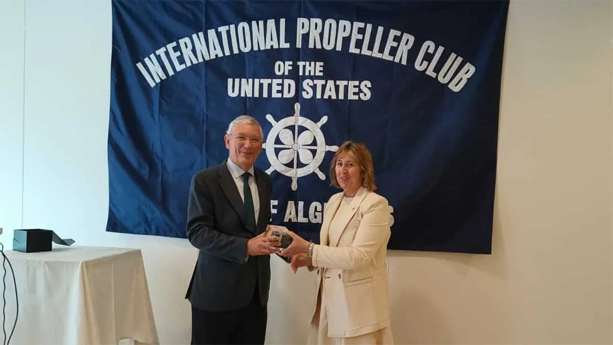 Álvarez-Ossorio warns that the Port of Algeciras cannot depend on a single rail outlet to compete in the European port top division